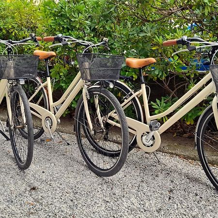 Ampio, elegante apt con aria condizionata e bici gratis Viareggio Esterno foto